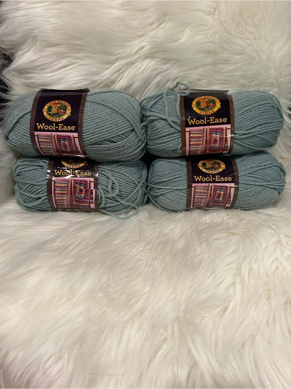 Lion Brand Wool-Ease Yarn Skeins - #123 Seaspray (4 skeins) - Picture 1 of 6
